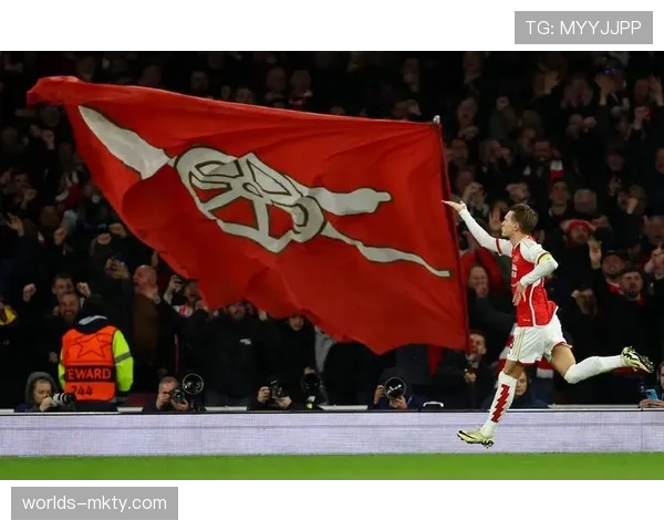 勒沃库森前锋科法内经纪人联系阿森纳，身价或达1亿欧元